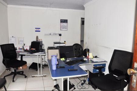 Casa à venda com 470m², 3 quartos e 2 vagasDetalhe - Casa 02 - Sala