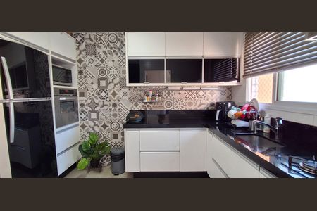 Apartamento à venda com 86m², 2 quartos e 2 vagasCozinha