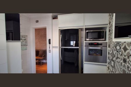 Apartamento à venda com 86m², 2 quartos e 2 vagasCozinha