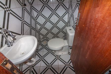 Casa para alugar com 750m², 2 quartos e 8 vagasBanheiro