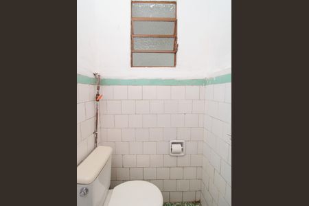 Casa para alugar com 70m², 2 quartos e 1 vagaBanheiro de serviço