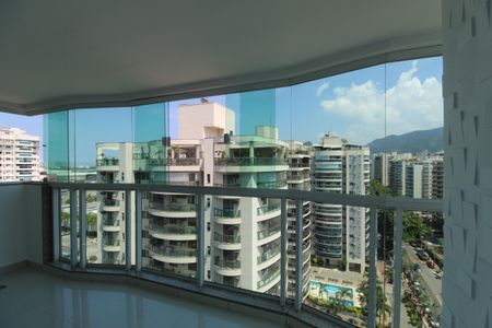 Apartamento à venda com 81m², 3 quartos e 2 vagasQuarto 1 - Vista