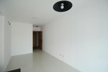 Apartamento à venda com 81m², 3 quartos e 2 vagasSala