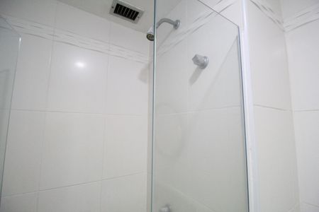 Apartamento à venda com 81m², 3 quartos e 2 vagasBanheiro social