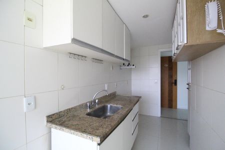 Apartamento à venda com 81m², 3 quartos e 2 vagasCozinha