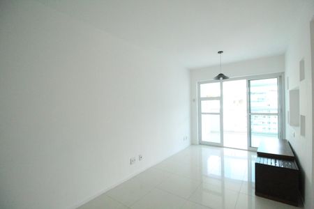 Apartamento à venda com 81m², 3 quartos e 2 vagasSala