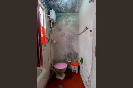 Casa à venda com 296m², 4 quartos e 1 vagaCasa 2 - Banheiro