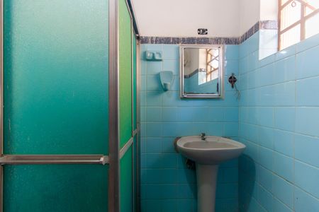 Casa à venda com 296m², 4 quartos e 1 vagaBanheiro