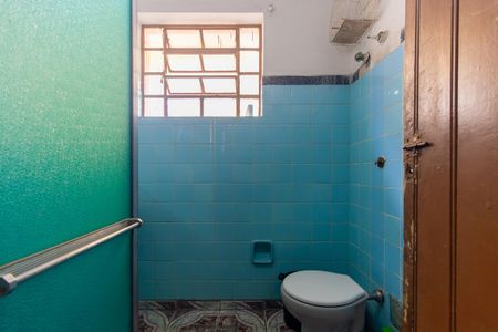 Casa à venda com 296m², 4 quartos e 1 vagaBanheiro