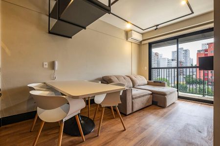 Studio para alugar com 33m², 1 quarto e 1 vaga Studio para alugar com 33m², 1 quarto e 1 vagaSala/Cozinha