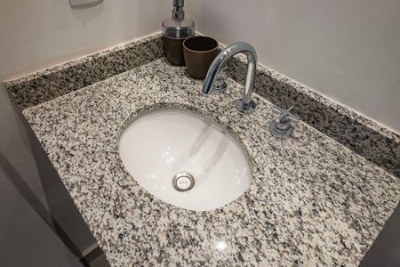 Studio para alugar com 33m², 1 quarto e 1 vaga Studio para alugar com 33m², 1 quarto e 1 vagaBanheiro