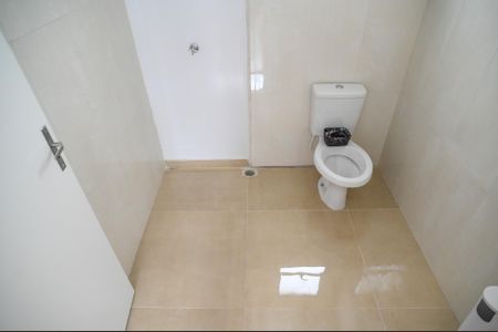 Apartamento para alugar com 42m², 2 quartos e sem vaga Apartamento para alugar com 42m², 2 quartos e sem vagaBanheiro