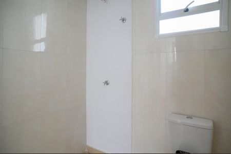 Apartamento para alugar com 42m², 2 quartos e sem vaga Apartamento para alugar com 42m², 2 quartos e sem vagaBanheiro
