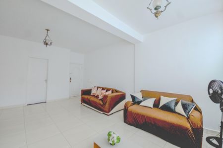 Apartamento para alugar com 130m², 3 quartos e 1 vagaSala