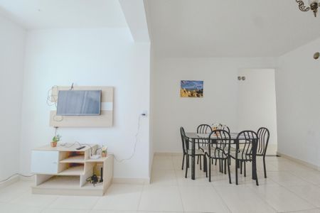 Apartamento para alugar com 130m², 3 quartos e 1 vagaSala