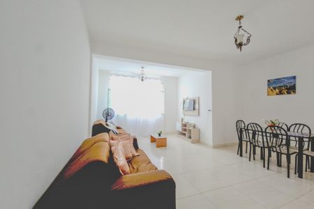 Apartamento para alugar com 130m², 3 quartos e 1 vagaSala