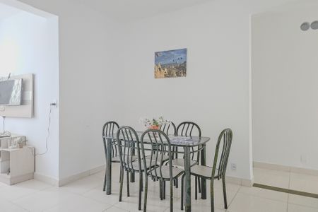 Apartamento para alugar com 130m², 3 quartos e 1 vagaSala