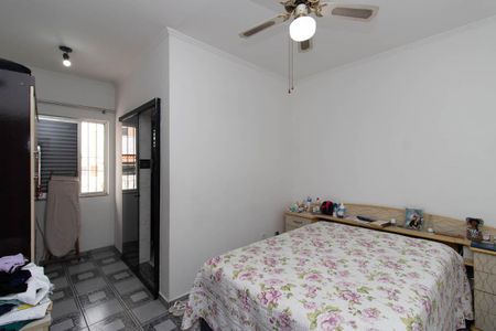 Casa à venda com 205m², 4 quartos e 3 vagas Casa à venda com 205m², 4 quartos e 3 vagasQuarto Suíte