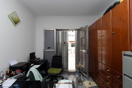 Casa à venda com 205m², 4 quartos e 3 vagas Casa à venda com 205m², 4 quartos e 3 vagasQuarto 2