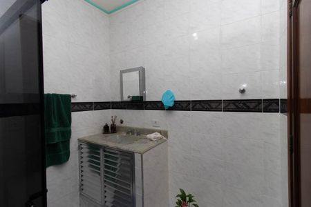 Casa à venda com 205m², 4 quartos e 3 vagas Casa à venda com 205m², 4 quartos e 3 vagasBanheiro Social