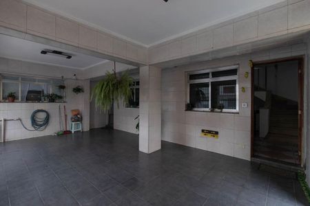 Casa à venda com 205m², 4 quartos e 3 vagas Casa à venda com 205m², 4 quartos e 3 vagasGaragem