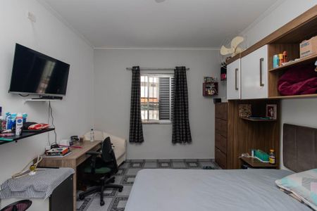 Casa à venda com 205m², 4 quartos e 3 vagas Casa à venda com 205m², 4 quartos e 3 vagasQuarto 1