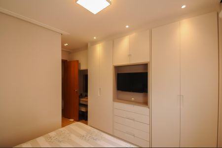 Apartamento à venda com 100m², 3 quartos e 2 vagasQuarto 1 ( Suíte )