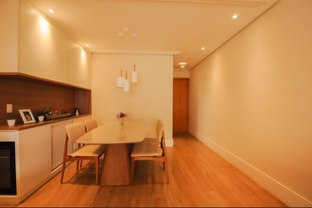 Apartamento à venda com 100m², 3 quartos e 2 vagasSala