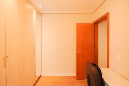 Apartamento à venda com 100m², 3 quartos e 2 vagasQuarto 2