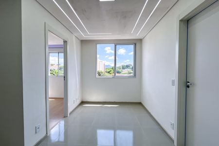 Apartamento à venda com 34m², 2 quartos e sem vaga Apartamento à venda com 34m², 2 quartos e sem vagaSala