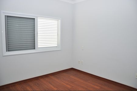 Casa de condomínio para alugar com 220m², 4 quartos e 4 vagas Casa de condomínio para alugar com 220m², 4 quartos e 4 vagasQuarto 1