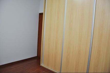 Casa de condomínio para alugar com 220m², 4 quartos e 4 vagas Casa de condomínio para alugar com 220m², 4 quartos e 4 vagasQuarto 3