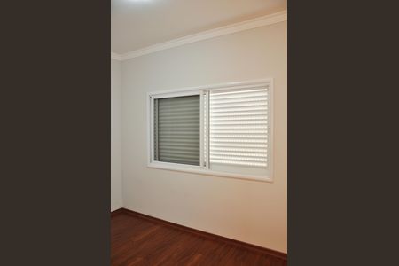 Casa de condomínio para alugar com 220m², 4 quartos e 4 vagas Casa de condomínio para alugar com 220m², 4 quartos e 4 vagasQuarto 3
