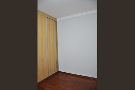 Casa de condomínio para alugar com 220m², 4 quartos e 4 vagas Casa de condomínio para alugar com 220m², 4 quartos e 4 vagasQuarto 3