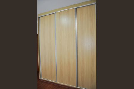 Casa de condomínio para alugar com 220m², 4 quartos e 4 vagas Casa de condomínio para alugar com 220m², 4 quartos e 4 vagasQuarto 3