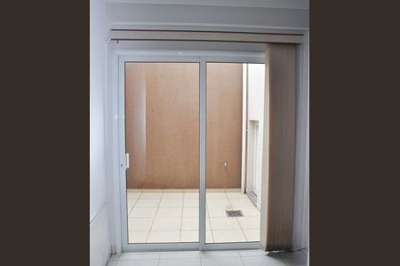 Casa de condomínio para alugar com 220m², 4 quartos e 4 vagas Casa de condomínio para alugar com 220m², 4 quartos e 4 vagasVaranda da Sala