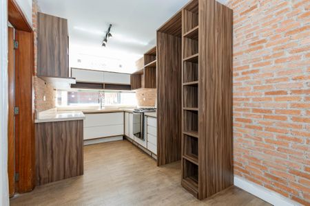 Casa à venda com 252m², 4 quartos e 2 vagasCozinha