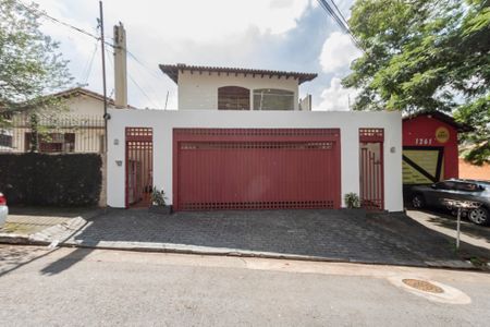 Casa à venda com 252m², 4 quartos e 2 vagasFachada