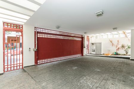 Casa à venda com 252m², 4 quartos e 2 vagasGaragem