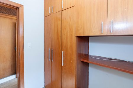 Casa à venda com 252m², 4 quartos e 2 vagasQuarto de Serviço