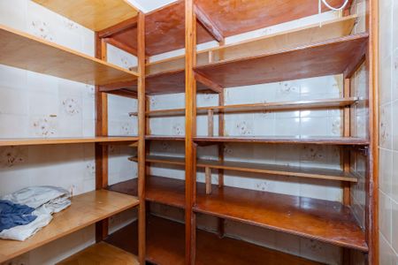 Casa à venda com 252m², 4 quartos e 2 vagasDespensa 