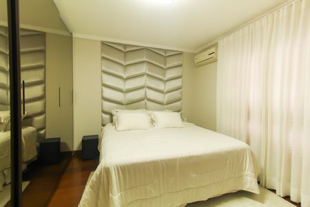 Casa à venda com 360m², 3 quartos e 3 vagasSuíte 1