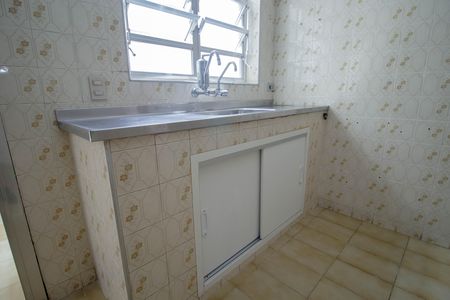 Casa para alugar com 212m², 4 quartos e 4 vagas Casa para alugar com 212m², 4 quartos e 4 vagasCozinha