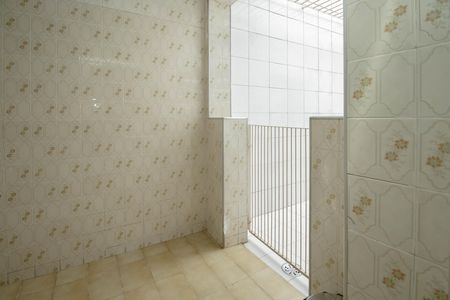 Casa para alugar com 212m², 4 quartos e 4 vagas Casa para alugar com 212m², 4 quartos e 4 vagasQuintal