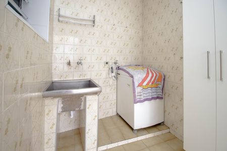 Casa para alugar com 212m², 4 quartos e 4 vagas Casa para alugar com 212m², 4 quartos e 4 vagasÁrea de Serviço