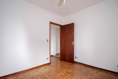 Casa para alugar com 212m², 4 quartos e 4 vagas Casa para alugar com 212m², 4 quartos e 4 vagasQuarto 2