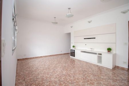 Casa para alugar com 212m², 4 quartos e 4 vagas Casa para alugar com 212m², 4 quartos e 4 vagasSala