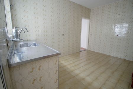 Casa para alugar com 212m², 4 quartos e 4 vagas Casa para alugar com 212m², 4 quartos e 4 vagasCozinha