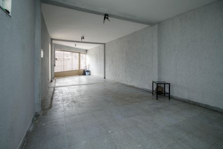 Casa para alugar com 212m², 4 quartos e 4 vagas Casa para alugar com 212m², 4 quartos e 4 vagasGaragem