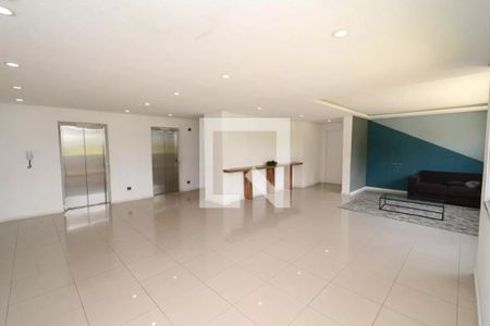 Apartamento à venda com 60m², 1 quarto e 1 vagaHall de elevadores 